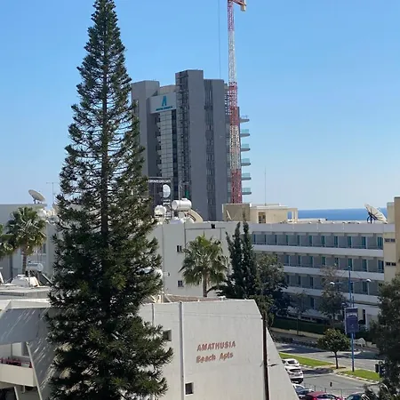 T&l Agiaos Tychonas شقة *